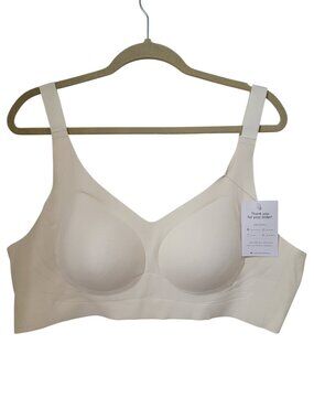 Lushfitting Size 6XL Ivory/Cream Wireless Bra, NEW with Tag